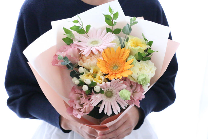 ピンク・黄色の花束  5,000円