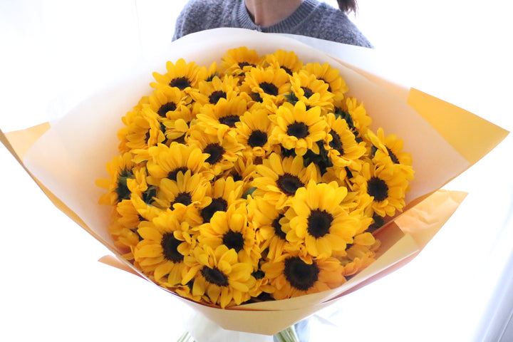 ひまわりの花束（88本）