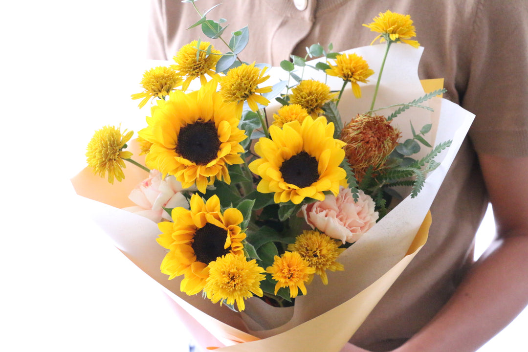 ひまわり入りの花束 3,000円