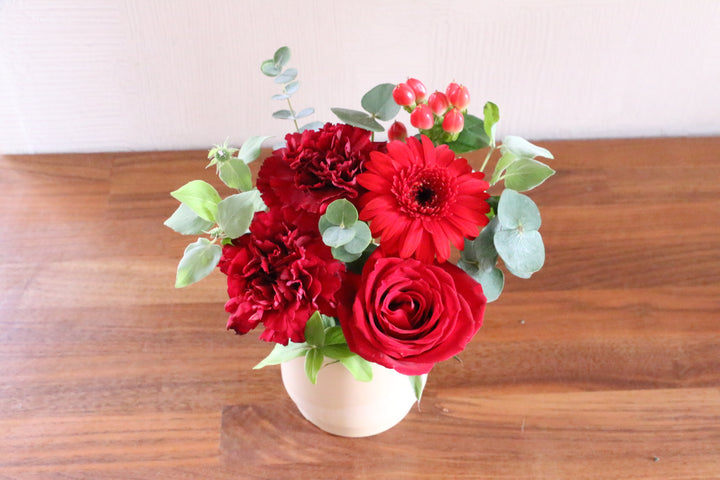赤色のアレンジメント 3,000円