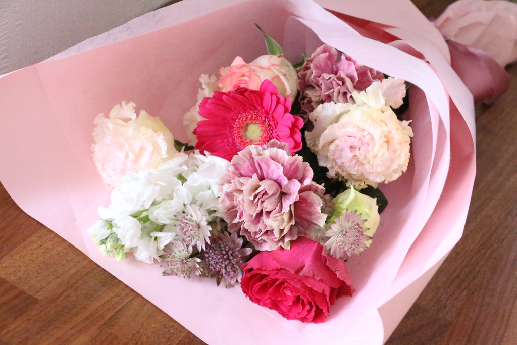 ピンクハウス ブローチ ピンク系 ブーケ 花束 おまかせ】ピンクのミックスブーケ | 松山・花・花束・開店祝い