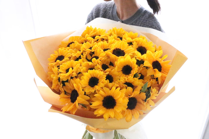 ひまわりの花束（99本）