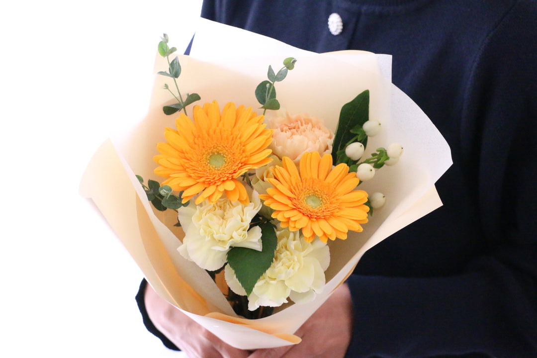 黄色・オレンジ色の花束 3,000円