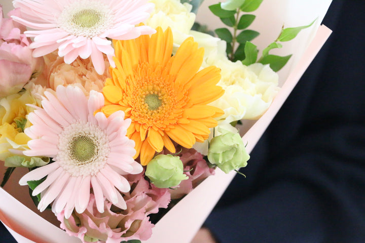 ピンク・黄色の花束  4,000円