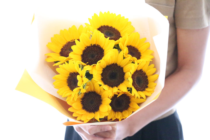 ひまわりの花束（9本）-いつまでも一緒にいてください