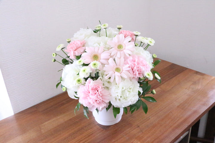【供花】白色・ピンク色のお供えアレンジメント 7,000円