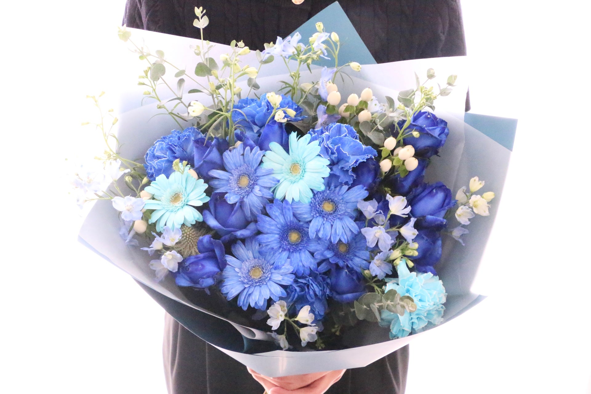 水色・青・白の花束 15,000円 – 花・花束の通販サイト｜HanaTaku
