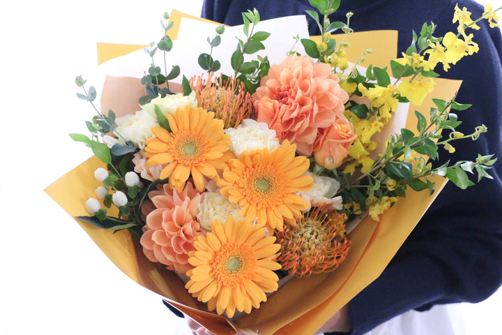 黄色・オレンジ色の花束 10,000円