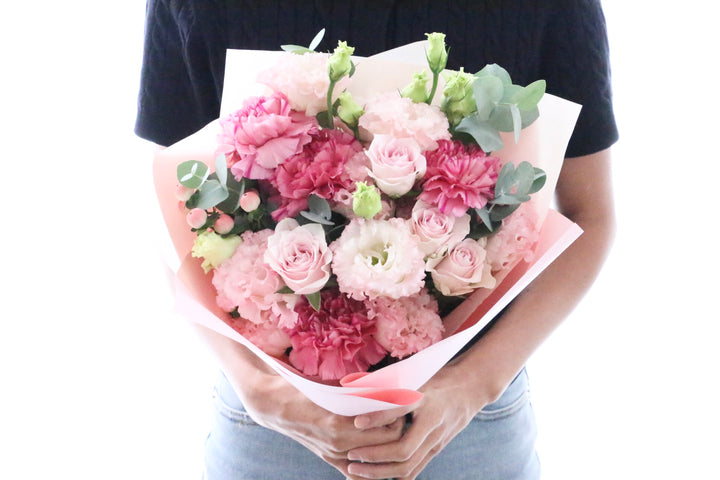 ピンク系の花束 8,000円