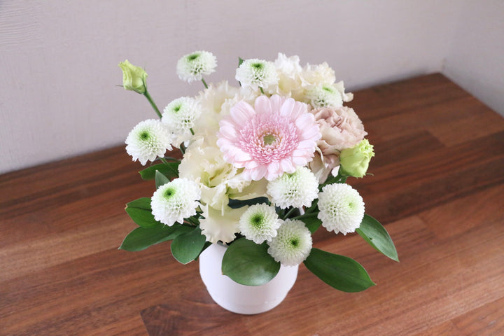 【供花】白色・ピンク色のお供えアレンジメント 4,000円