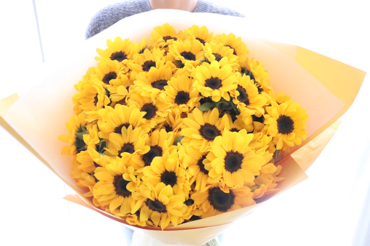 ひまわりの花束（88本）