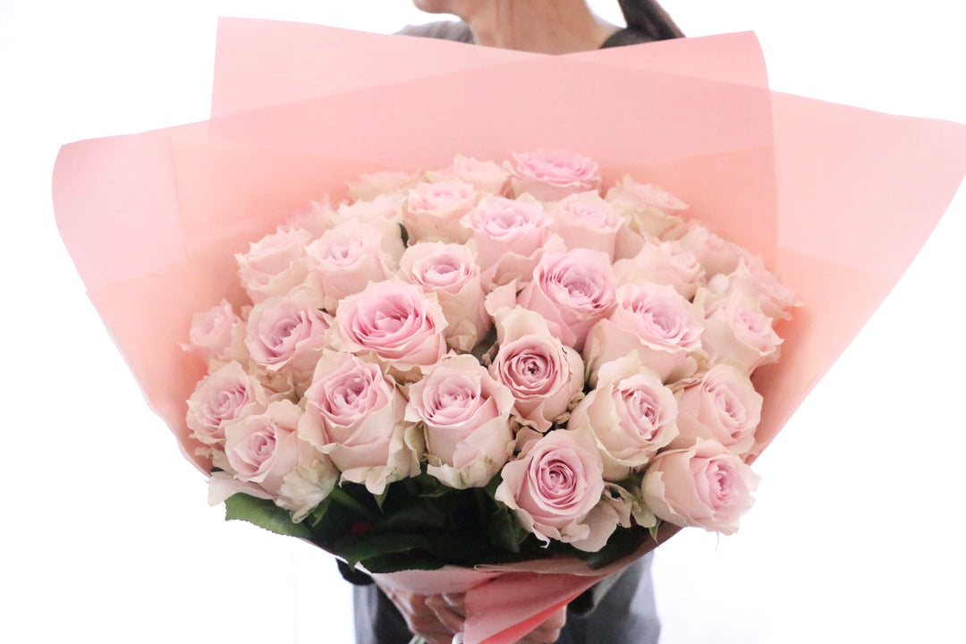 31本のピンク色のバラの花束-いつもあなたを想っています