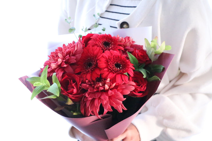 赤色の花束 6,000円