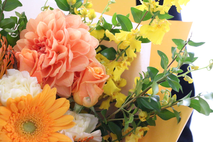 黄色・オレンジ色の花束 10,000円