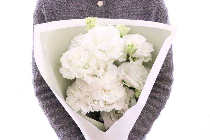 白いトルコキキョウの花束（4本）