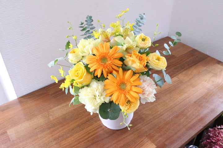 黄色・オレンジ色のアレンジメント 6,000円