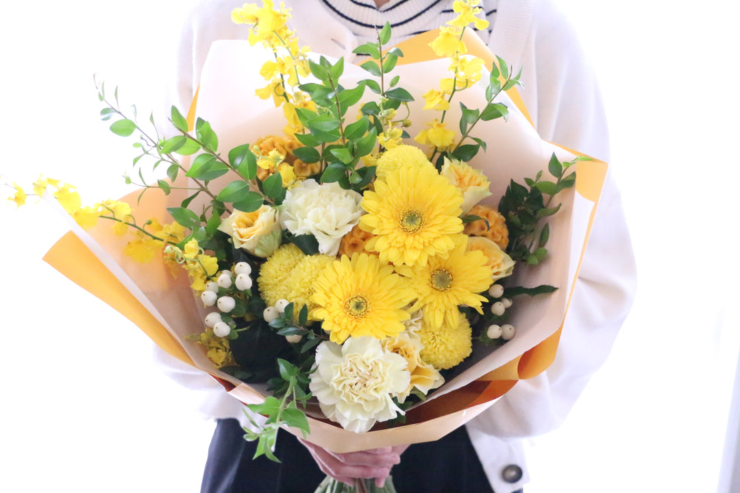 【傘寿（80歳）・米寿（88歳）祝い】黄色の花束 2Lサイズ