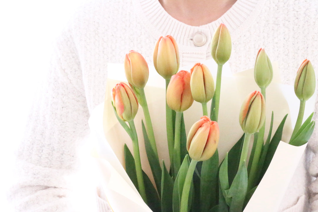 オレンジのチューリップの花束（10本）