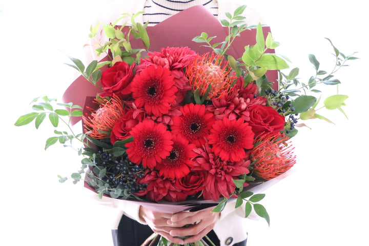 赤色の花束 15,000円