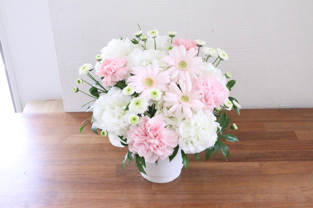 【供花】白色・ピンク色のお供えアレンジメント 7,000円