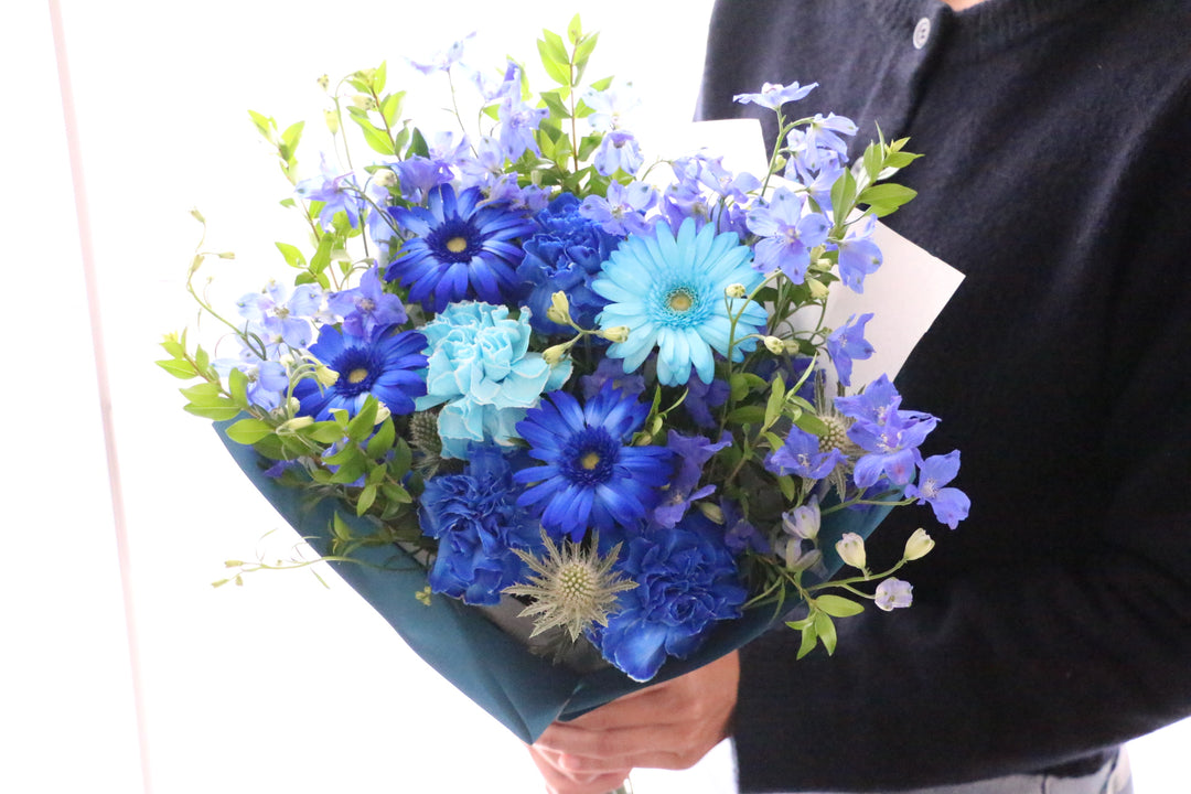 水色・青・白の花束 8,000円