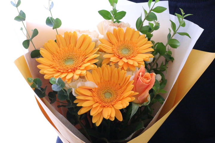 黄色・オレンジ色の花束 5,000円