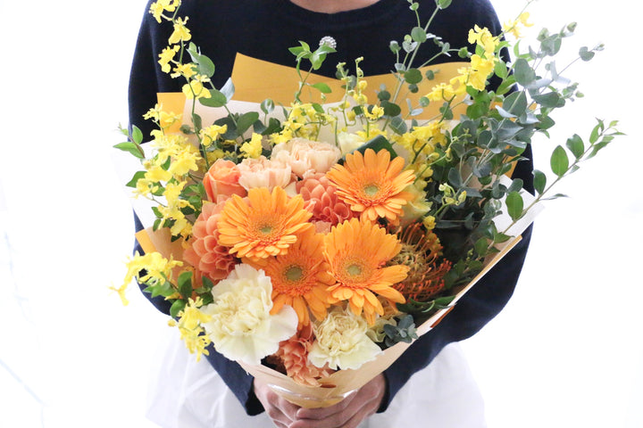 黄色・オレンジ色の花束 12,000円