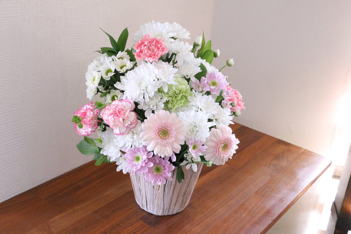 【供花】白色・ピンク色のお供えアレンジメント 8,000円