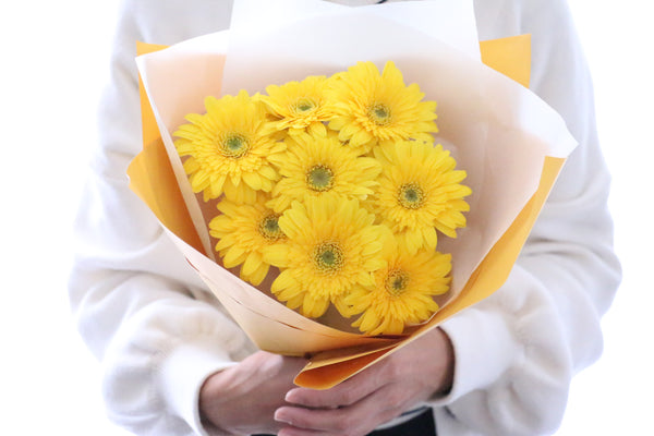 黄色のガーベラの花束（8本）-あなたの思いやりに感謝します
