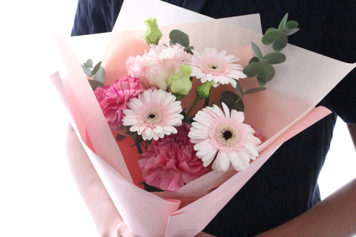 ピンクガーベラ入りの花束 Sサイズ 3,000円