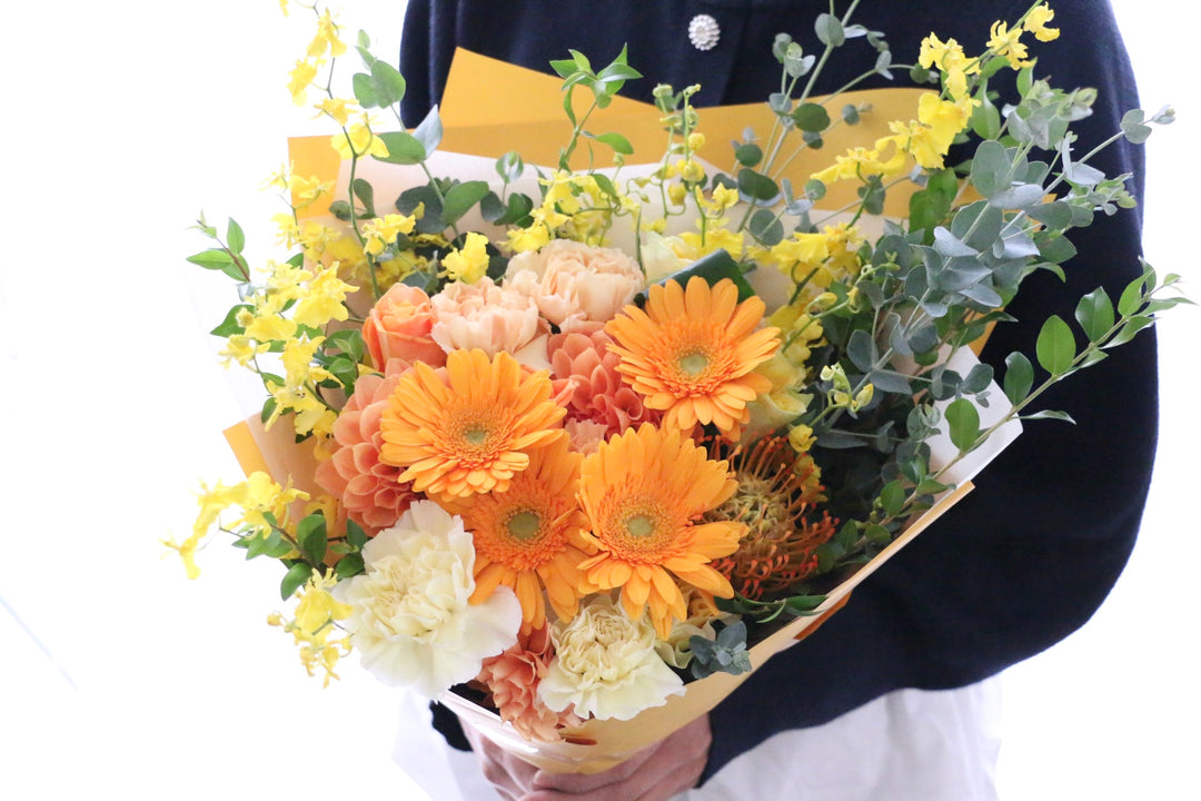 黄色・オレンジ色の花束 12,000円