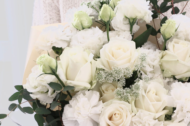 白・グリーンの花束 12,000円