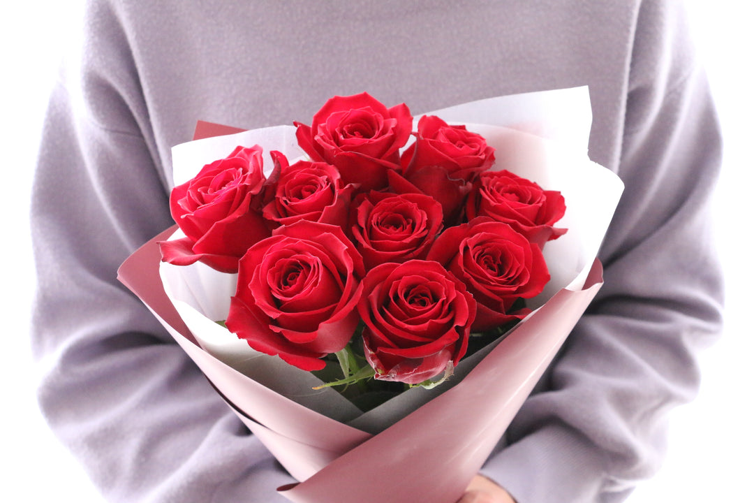 9本の赤いバラの花束-いつまでも一緒にいてください