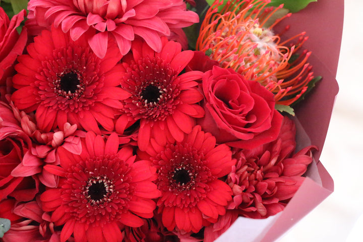 赤色の花束 10,000円