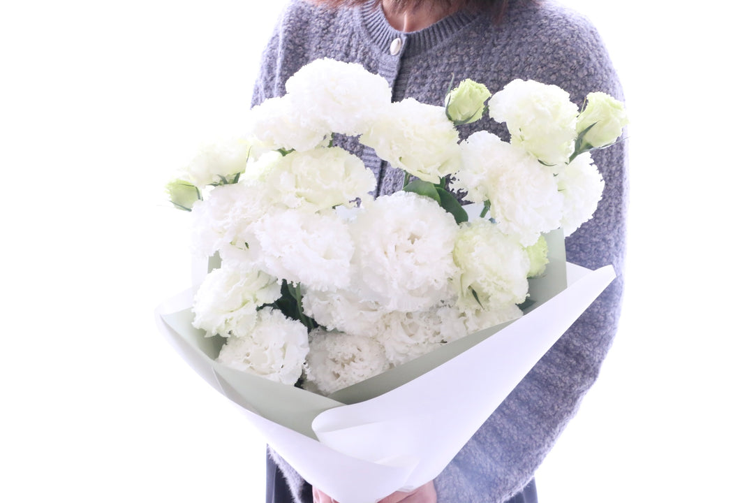 白いトルコキキョウの花束（7本）