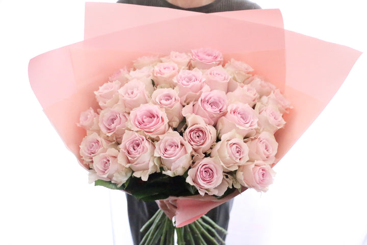 31本のピンク色のバラの花束-いつもあなたを想っています