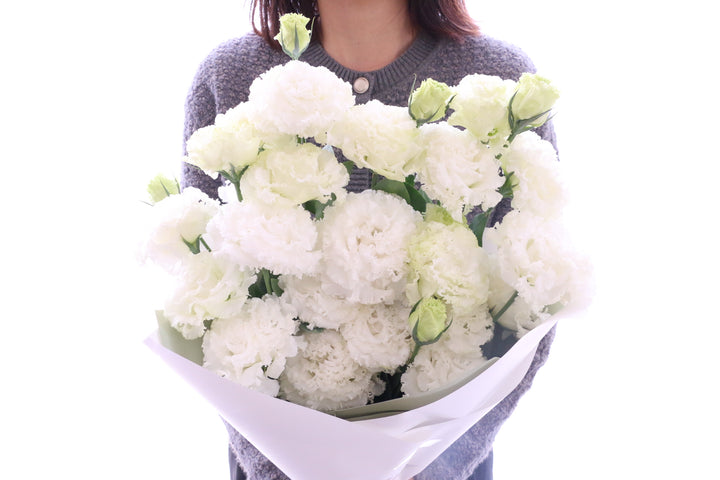 白いトルコキキョウの花束（8本）