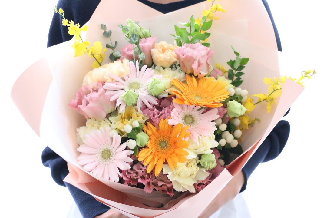 ピンク・黄色の花束  10,000円