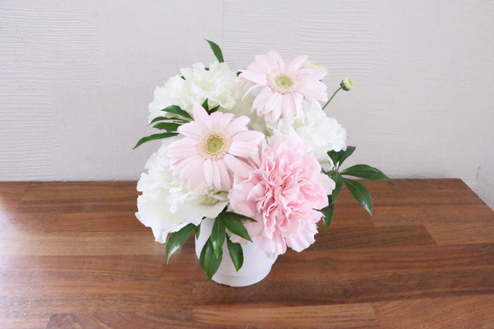 【供花】白色・ピンク色のお供えアレンジメント 3,000円