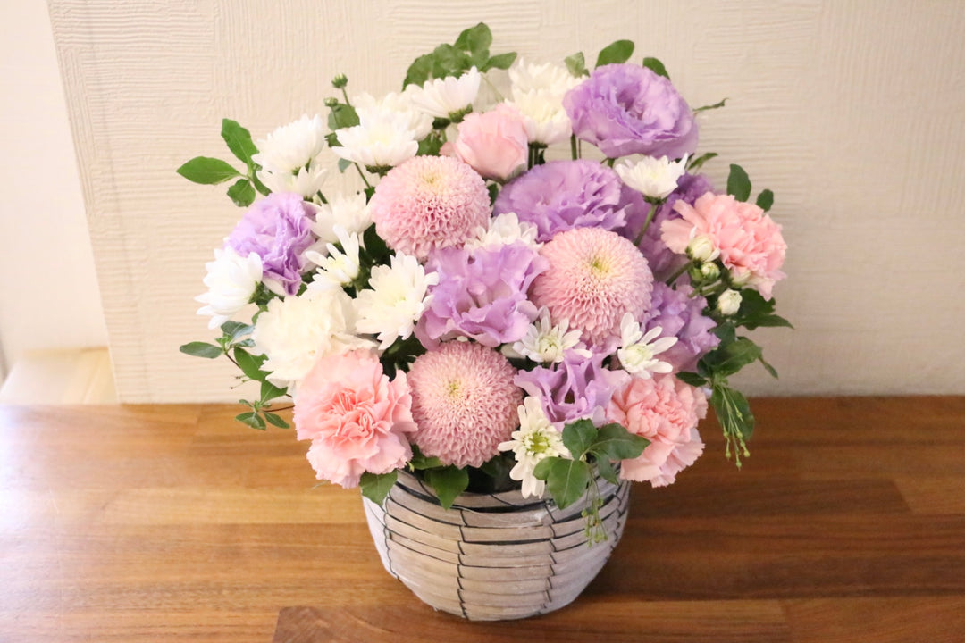 【供花】白色・ピンク色・紫色のお供えアレンジメント 8,000円