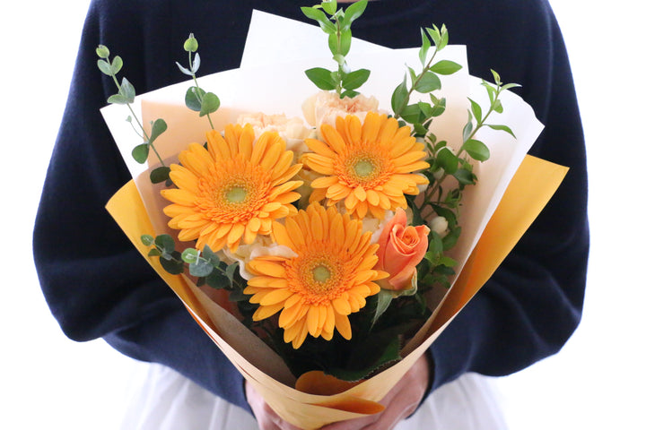 黄色・オレンジ色の花束 5,000円