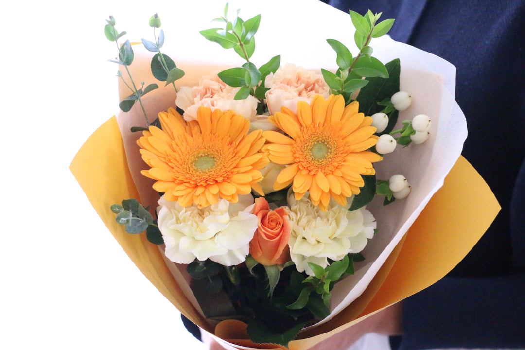 黄色・オレンジ色の花束 4,000円