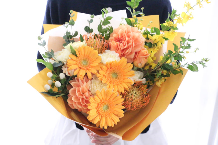 黄色・オレンジ色の花束 10,000円