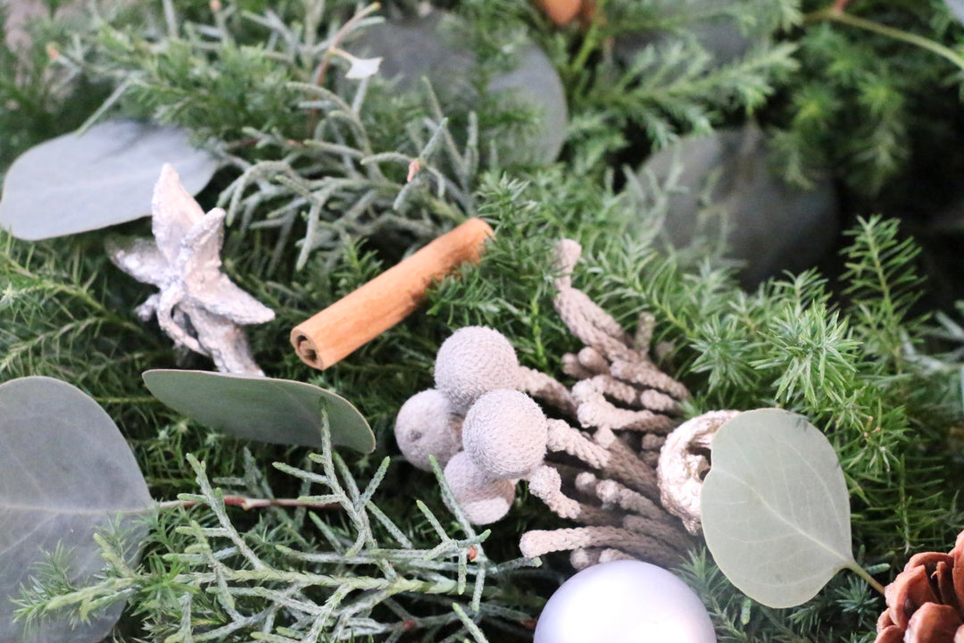 フレッシュクリスマスリース 生花 シルバー Mサイズ