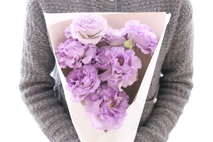 紫色のトルコキキョウの花束（3本）