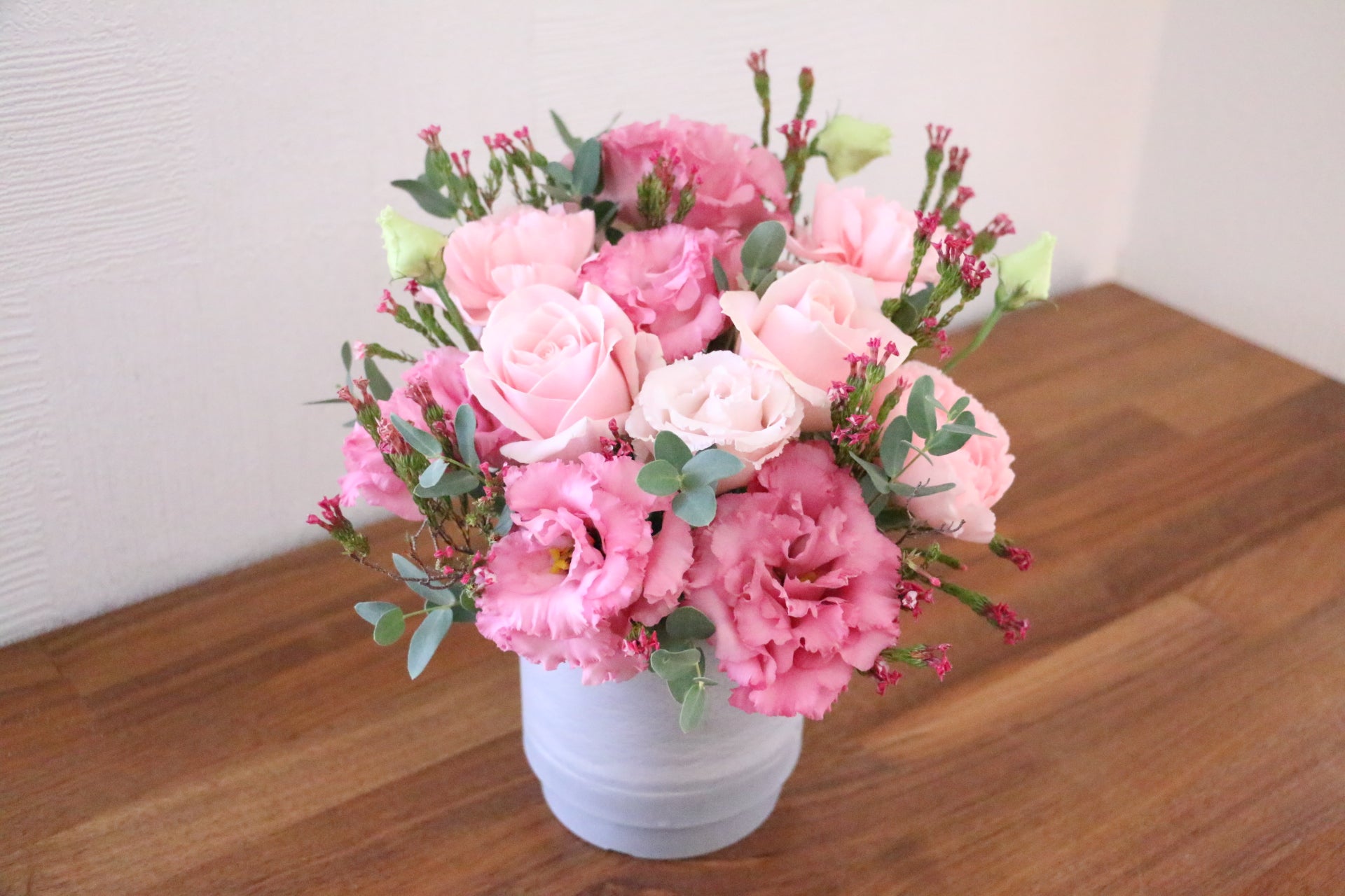 花束・アレンジメント more dark pink bouquet 花束・アレンジメント more dark pink bouquet 花束・アレンジメント