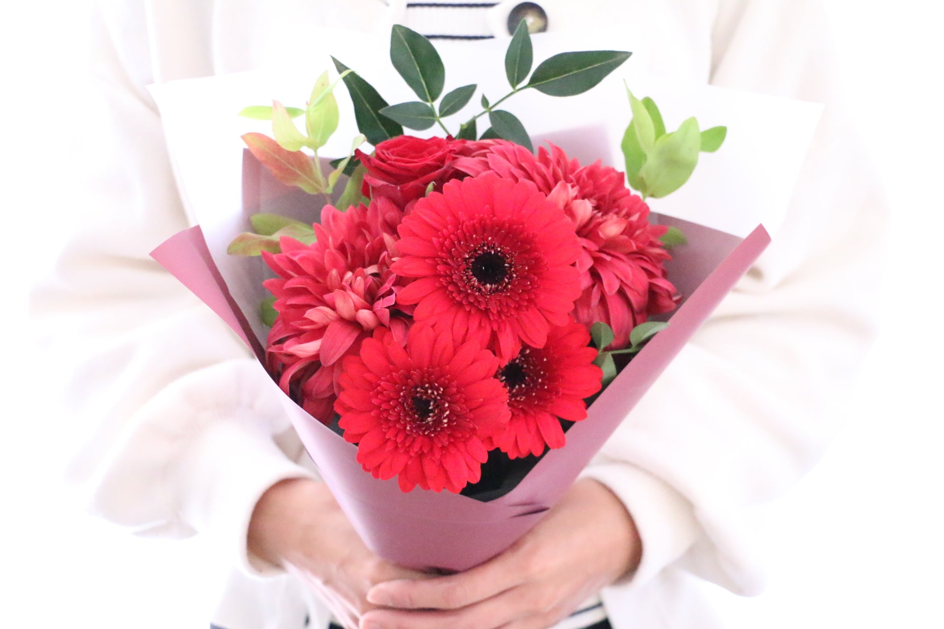 3,000円の花束・ブーケ – 花・花束の通販サイト｜HanaTaku