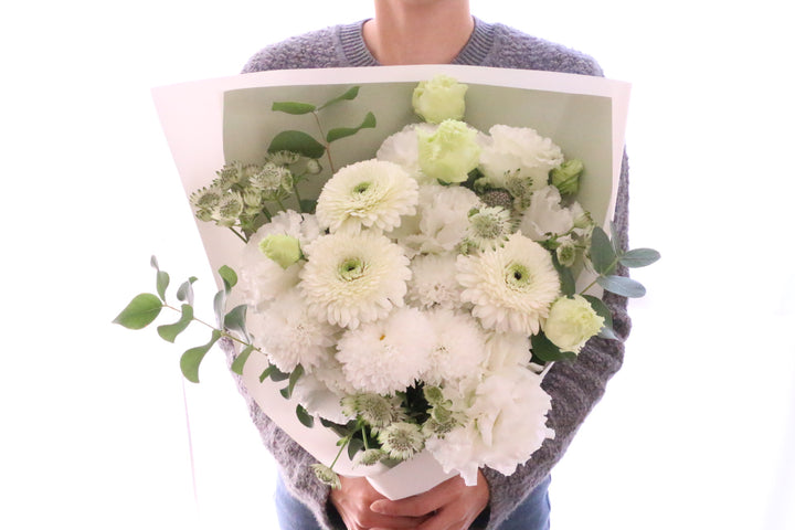 【供花】白色・グリーンのお供え花束 8,000円