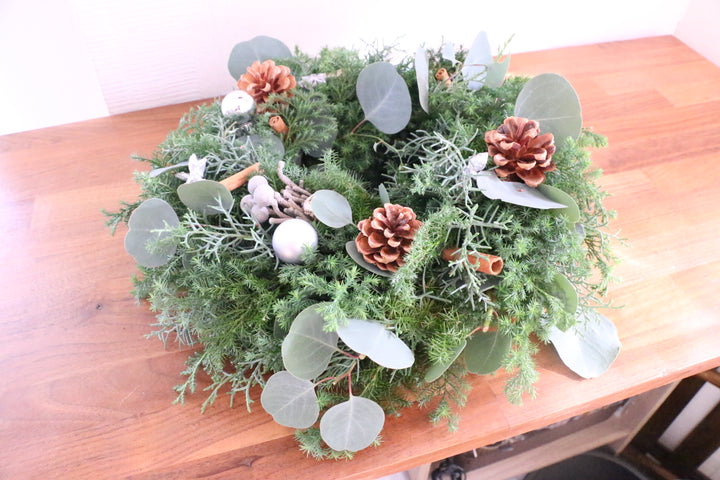 フレッシュクリスマスリース 生花 シルバー Mサイズ