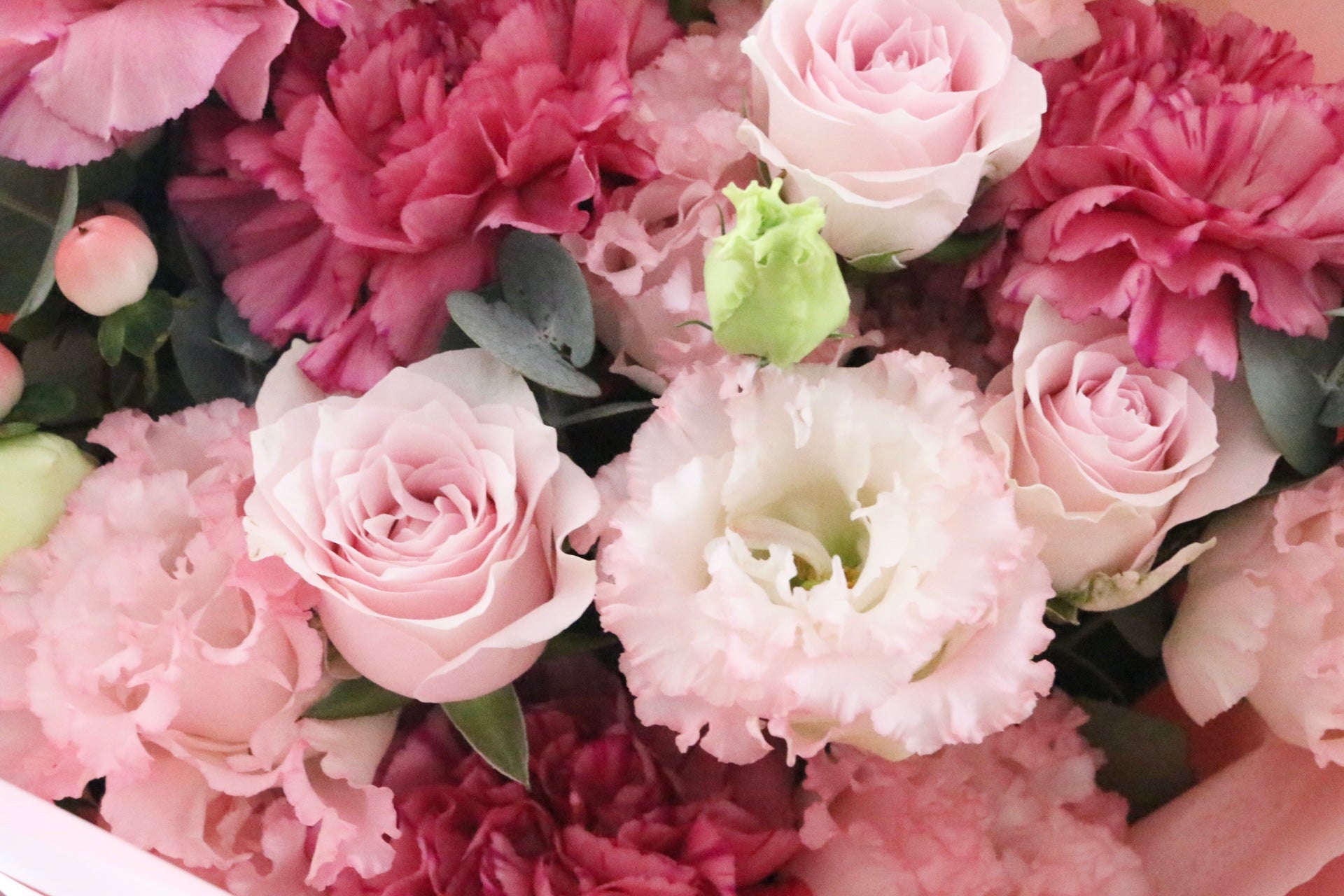 ピンク系の花束 7,000円 – 花・花束の通販サイト｜HanaTaku